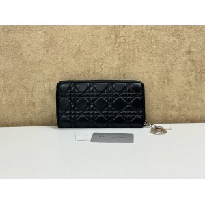 DIOR LADY DIOR LONG ZIPPER WALLET